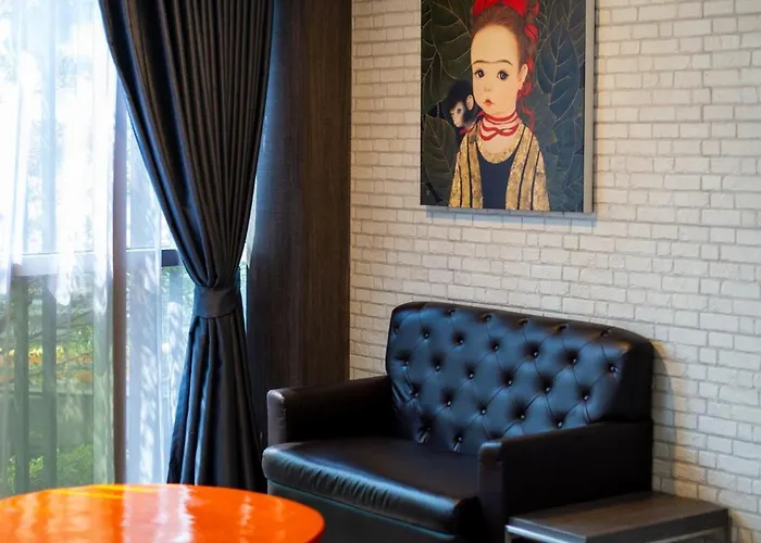 ホテル Bb Glass House Pattanakrn บีบี กลาสเฮ้าส์ พัฒนาการ 3*