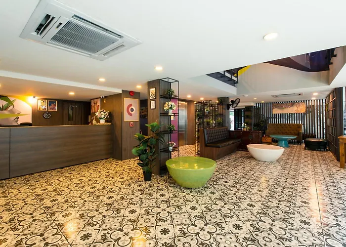 Bb Glass House Pattanakrn บีบี กลาสเฮ้าส์ พัฒนาการ ホテル 3*