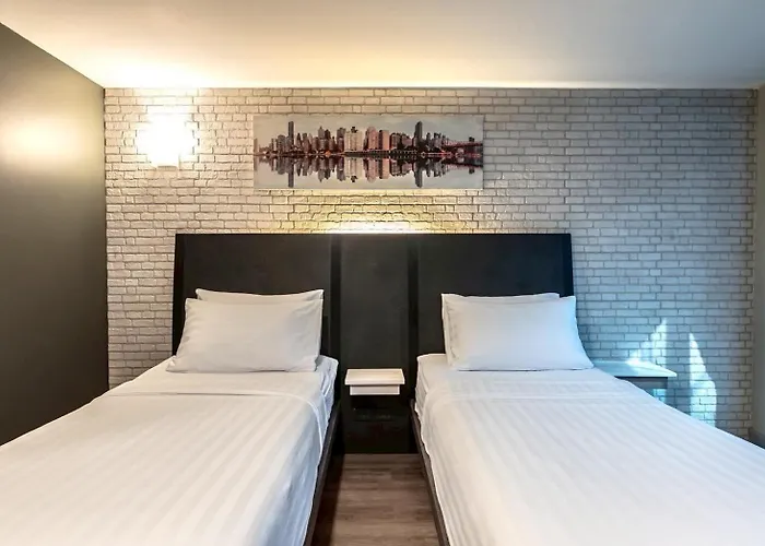 Bb Glass House Pattanakrn บีบี กลาสเฮ้าส์ พัฒนาการ ホテル 3*