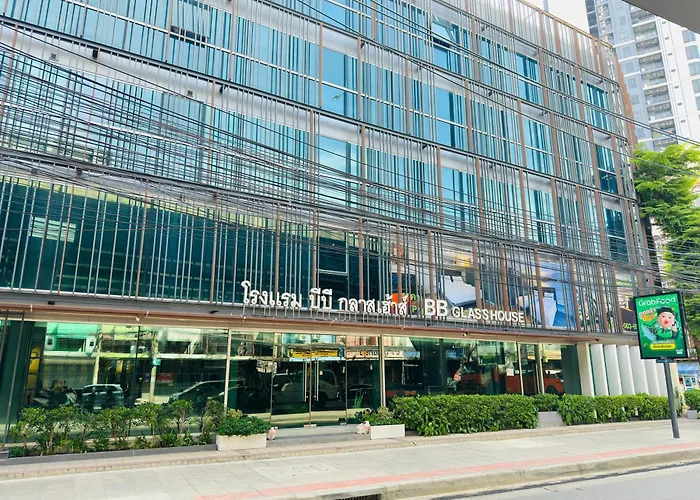 ホテル Bb Glass House Pattanakrn บีบี กลาสเฮ้าส์ พัฒนาการ バンコク都